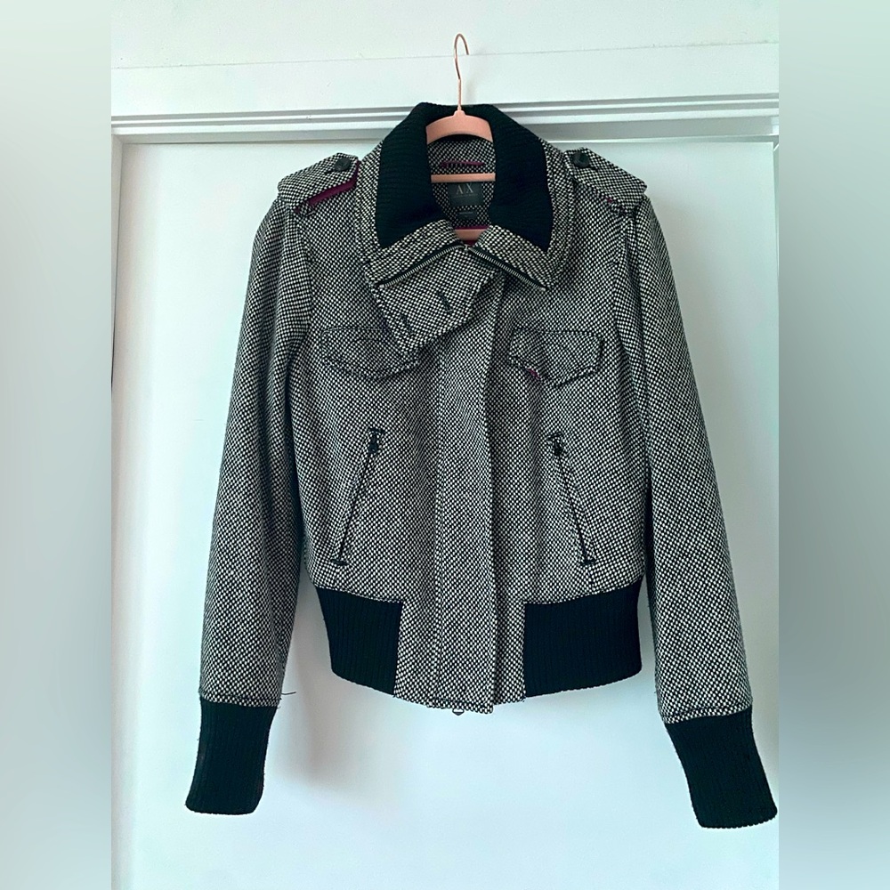 A/X Armani Exchange l Black and White Knit Motto Jacket